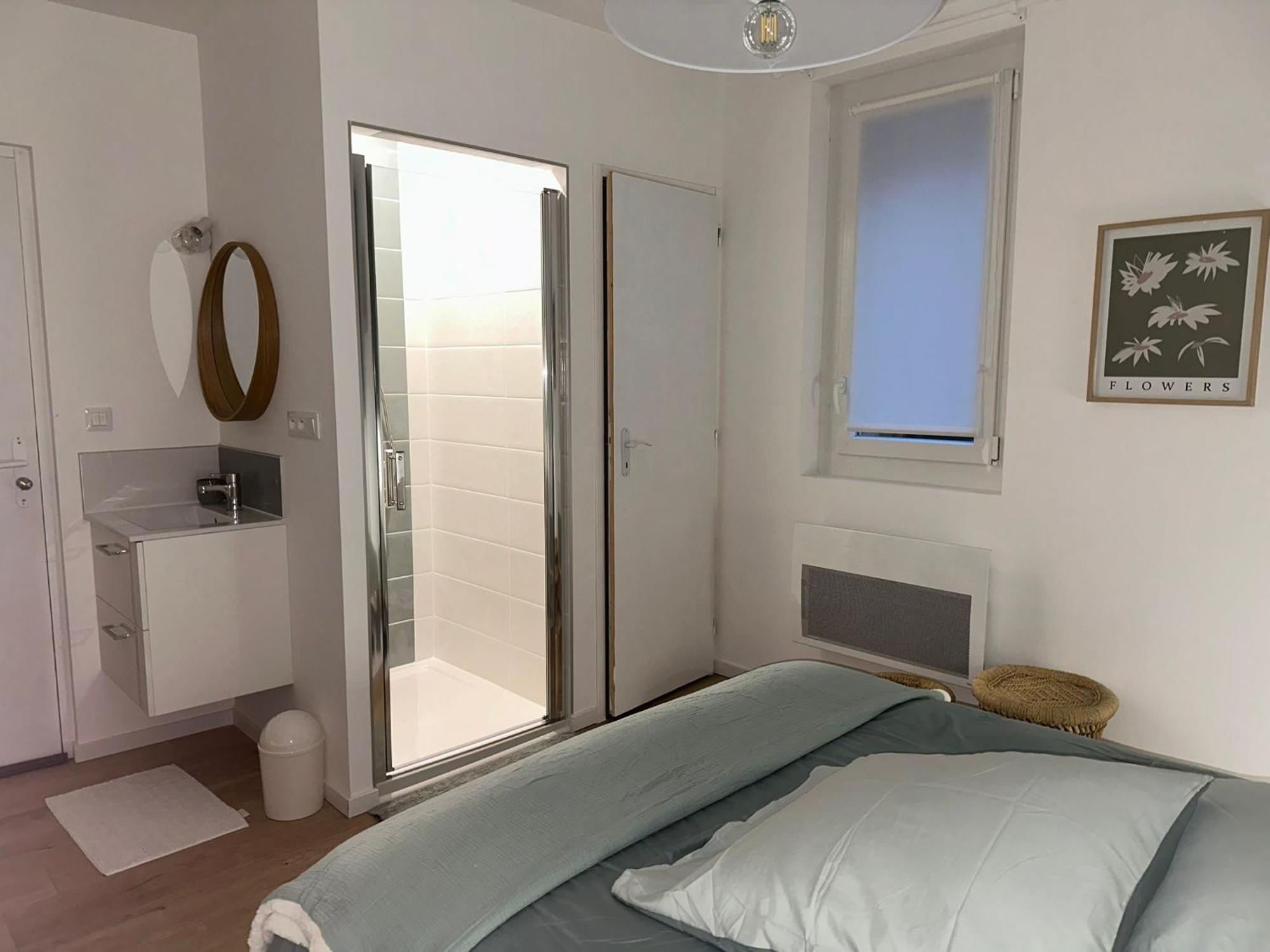Maison Des Ambans Chambres D'Hotes Hypercentre 200M De La Gare Et Petit Dejeuner Inclus อาฌ็อง ภายนอก รูปภาพ