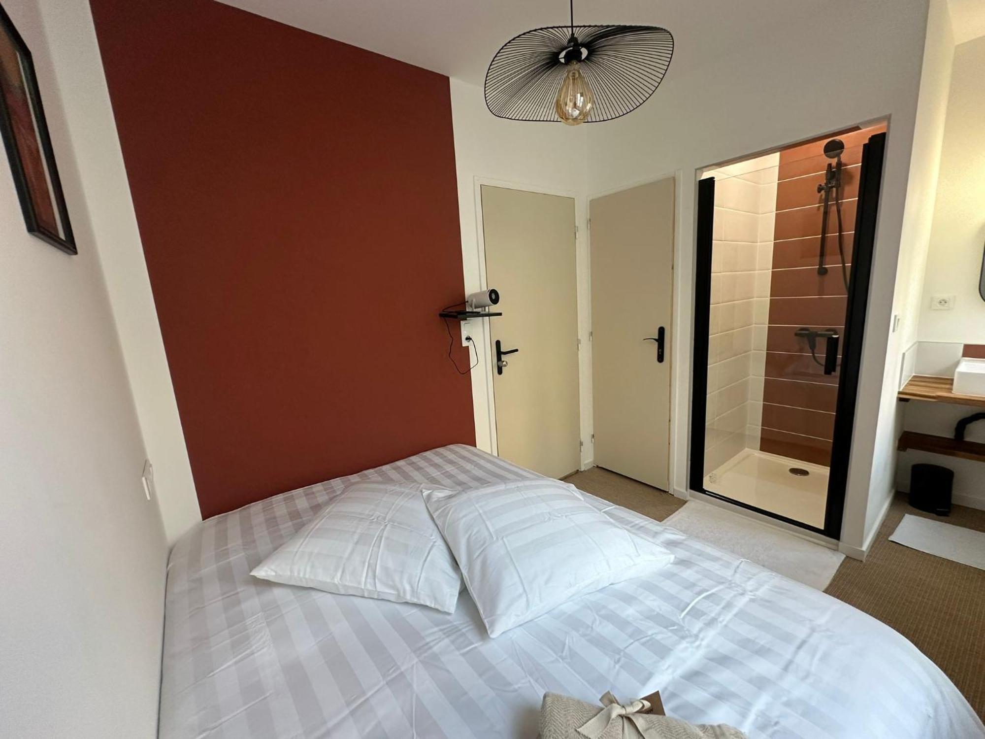 Maison Des Ambans Chambres D'Hotes Hypercentre 200M De La Gare Et Petit Dejeuner Inclus อาฌ็อง ภายนอก รูปภาพ