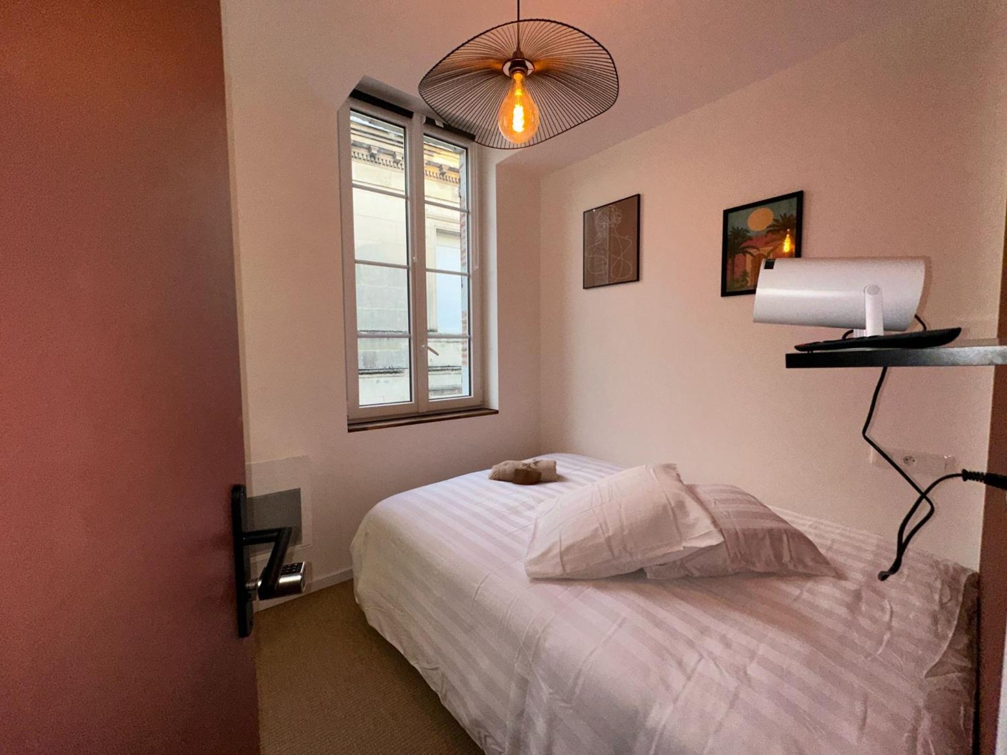 Maison Des Ambans Chambres D'Hotes Hypercentre 200M De La Gare Et Petit Dejeuner Inclus อาฌ็อง ภายนอก รูปภาพ